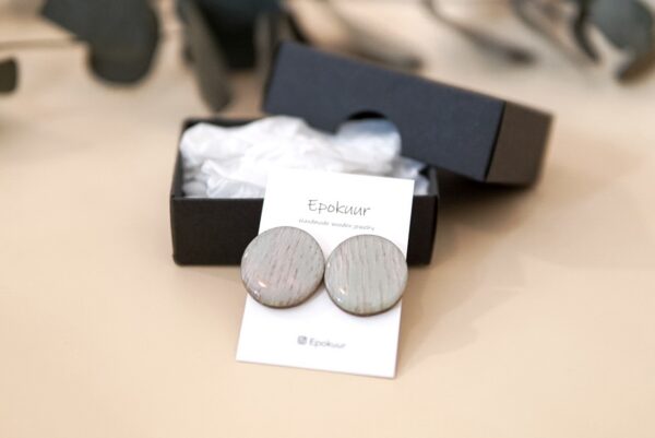 Puidust kõrvarõngad