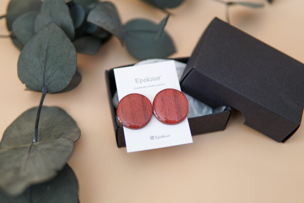 Puidust kõrvarõngad